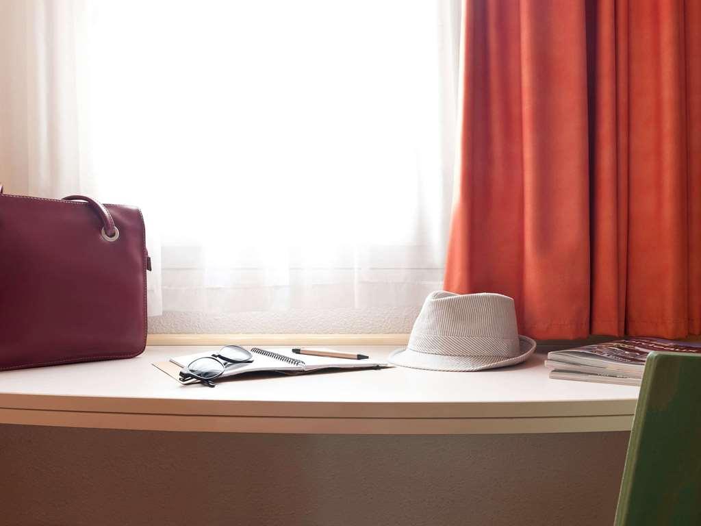 B&B Hotel Bordeaux Merignac Cadera Aeroport Rom bilde